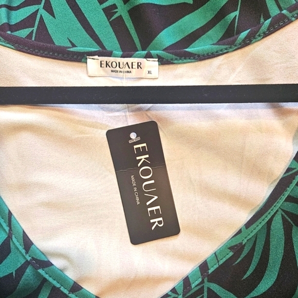 Ekouaer Luxury Longline Lounge Dress - Picture 7 of 9